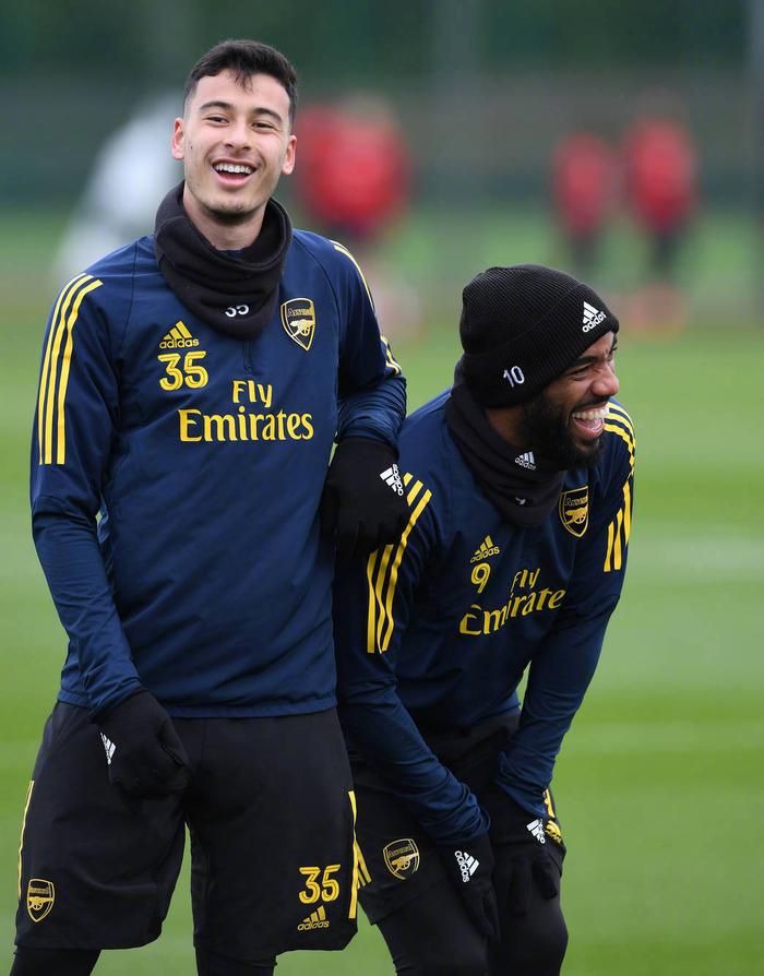 关于阿森纳欧联杯出局，整体实力遭受重挫的信息