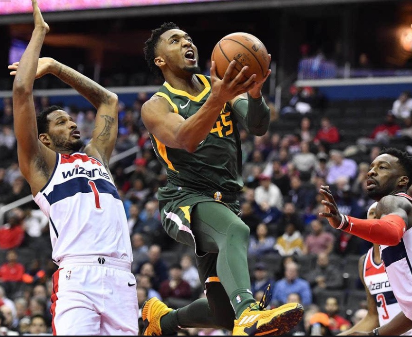 马刺关键时刻逆袭，捍卫荣誉的简单介绍