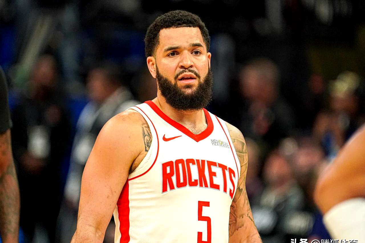 火箭队逆转独行侠队，约翰逊突贡献36分