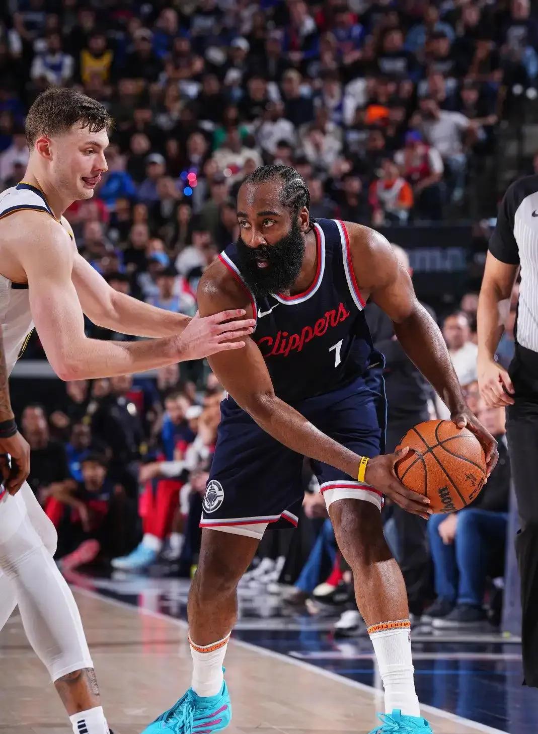 快船战胜奇才,雷吉-杰克逊全场火热的简单介绍 快船战胜奇才,雷吉-杰克逊全场火热的简单介绍