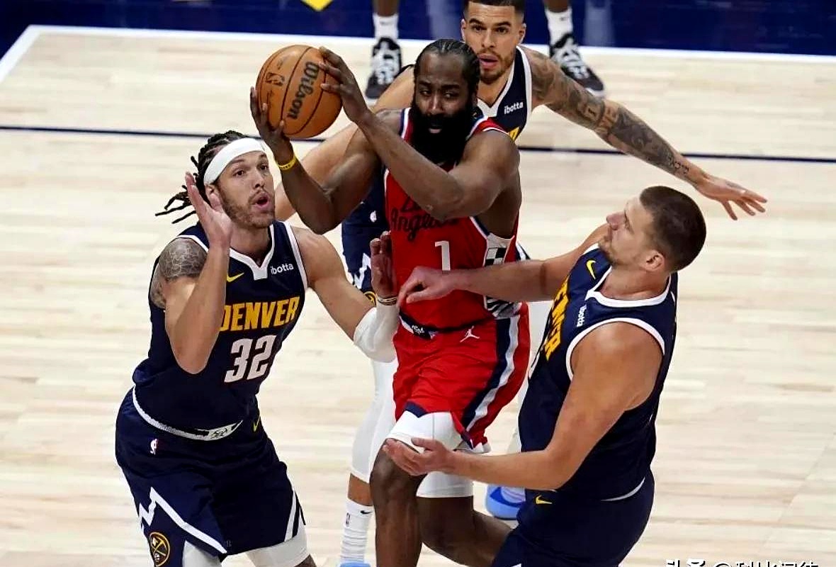 快船战胜奇才,雷吉-杰克逊全场火热的简单介绍 快船战胜奇才,雷吉-杰克逊全场火热的简单介绍